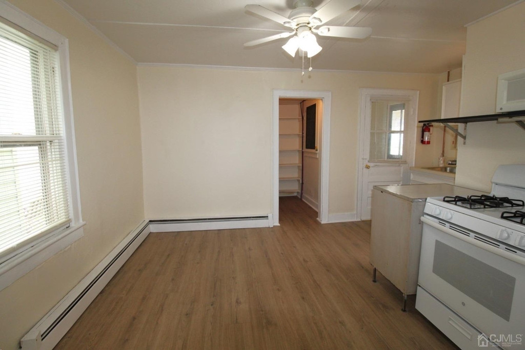 17 Clay Street - Photo 6
