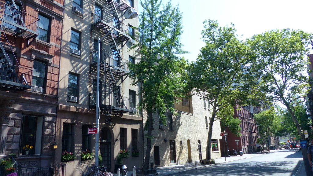 161 W 10th Street - Photo 17