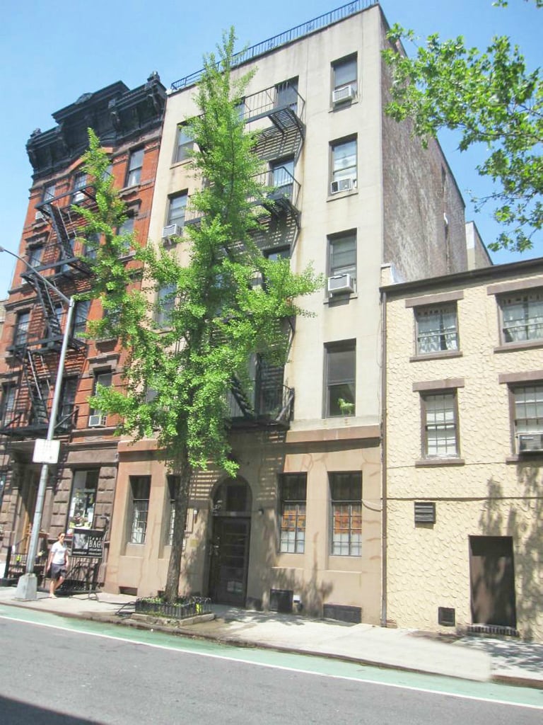 161 W 10th Street - Photo 16