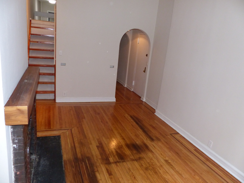 161 W 10th Street - Photo 3