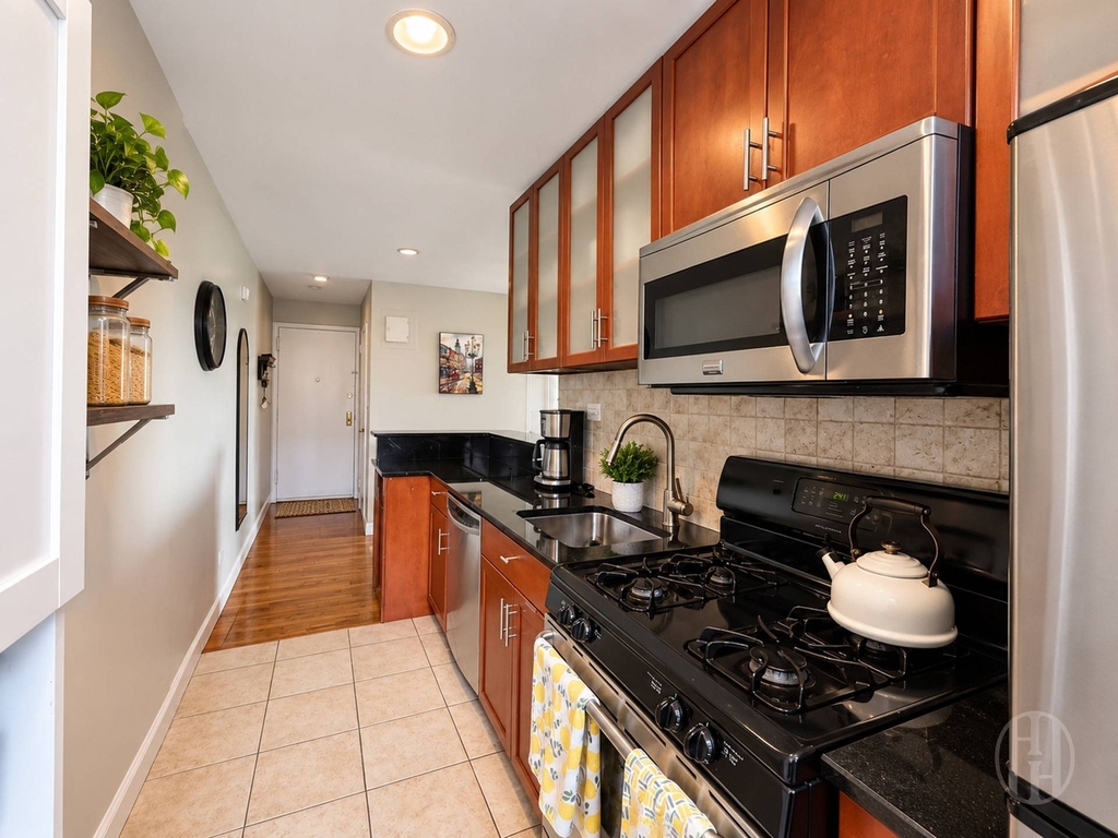 50-15 39th Street - Photo 8