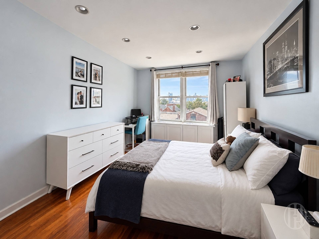 50-15 39th Street - Photo 5
