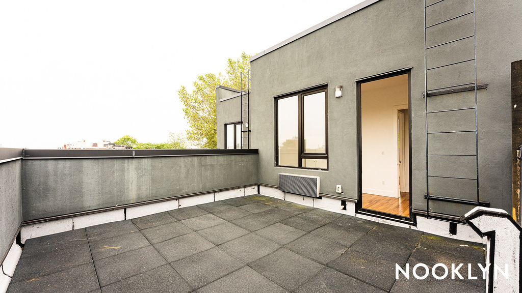 2102 Fulton St - Photo 3