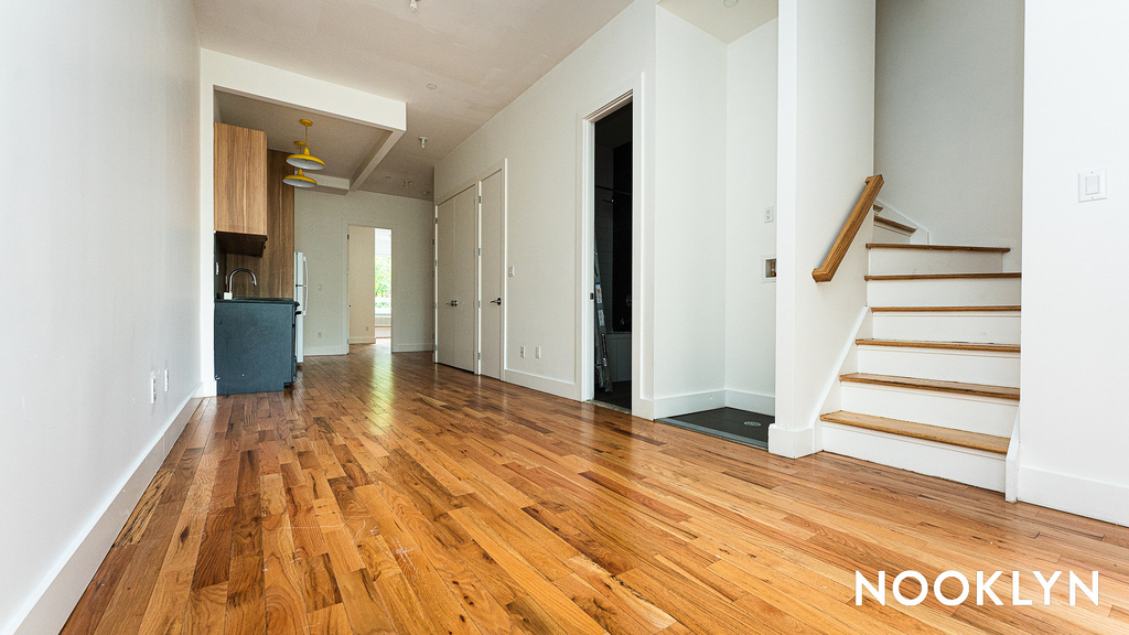 2102 Fulton St - Photo 0