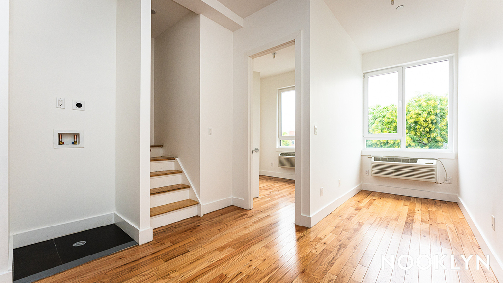 2102 Fulton St - Photo 9