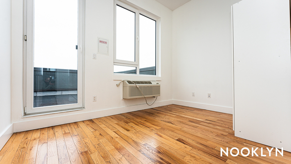2102 Fulton St - Photo 17