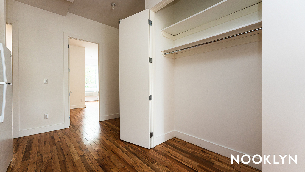 2102 Fulton St - Photo 5