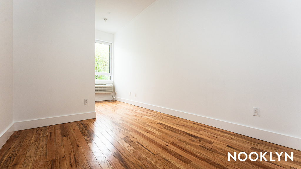 2102 Fulton St - Photo 11