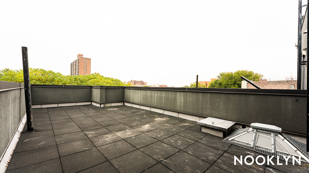2102 Fulton St - Photo 4