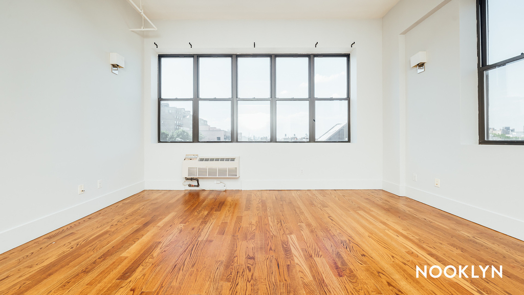 566 Dekalb Ave - Photo 2