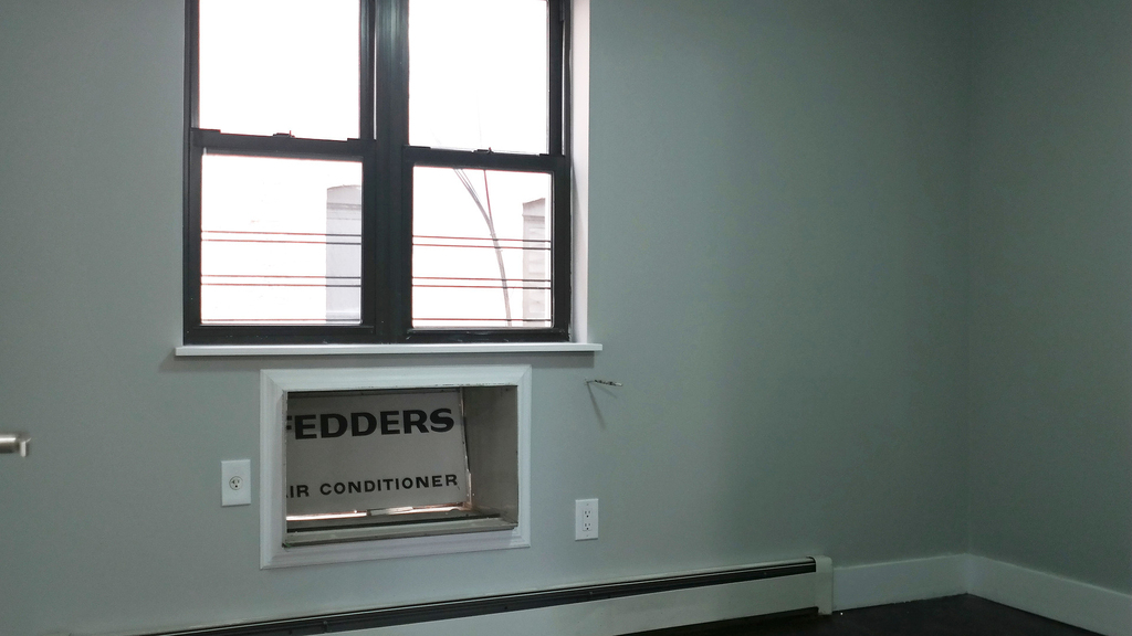207 Schaefer St - Photo 1