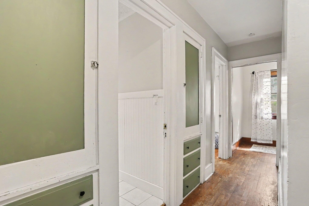 915 Walwood Place - Photo 18