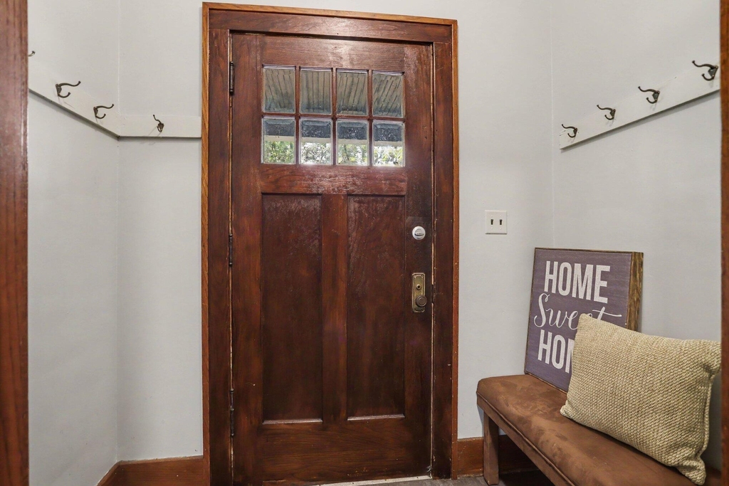 915 Walwood Place - Photo 3