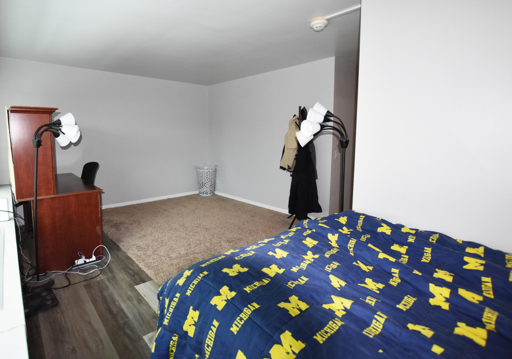 555 E William Street - Photo 2