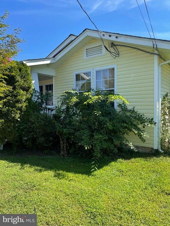 404 Livingstone Street - Photo 2