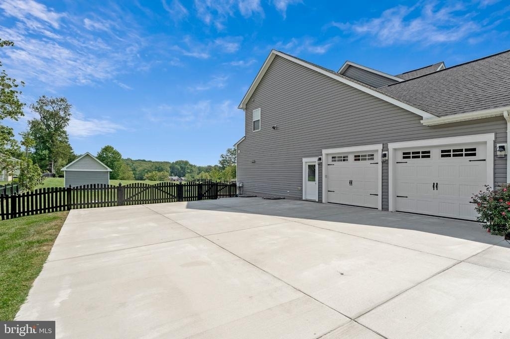 11889 Bradley Forest Road - Photo 56