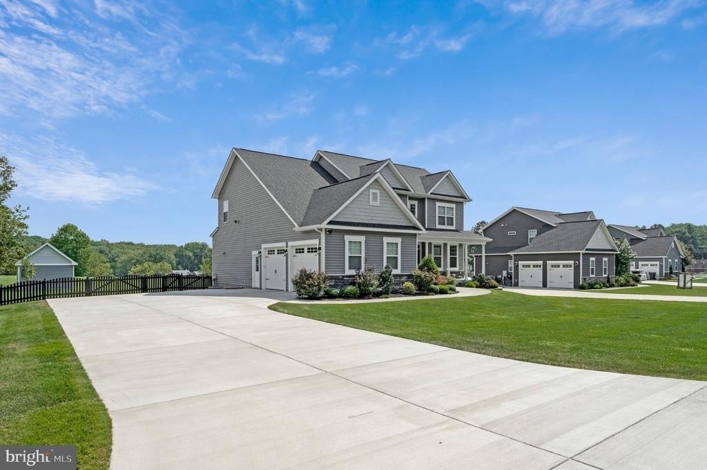 11889 Bradley Forest Road - Photo 2