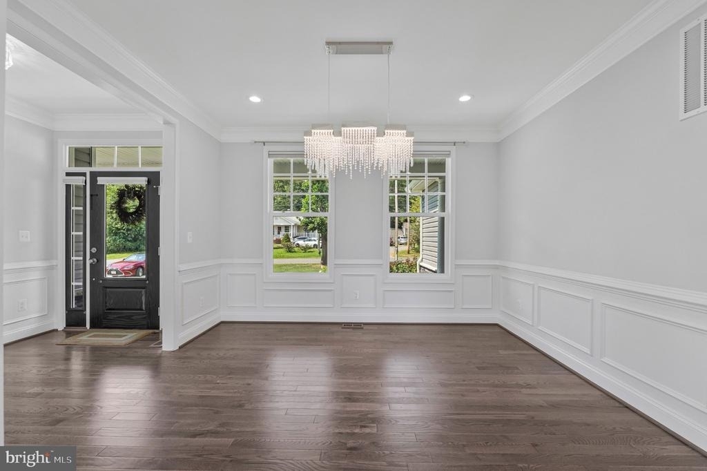 11889 Bradley Forest Road - Photo 7