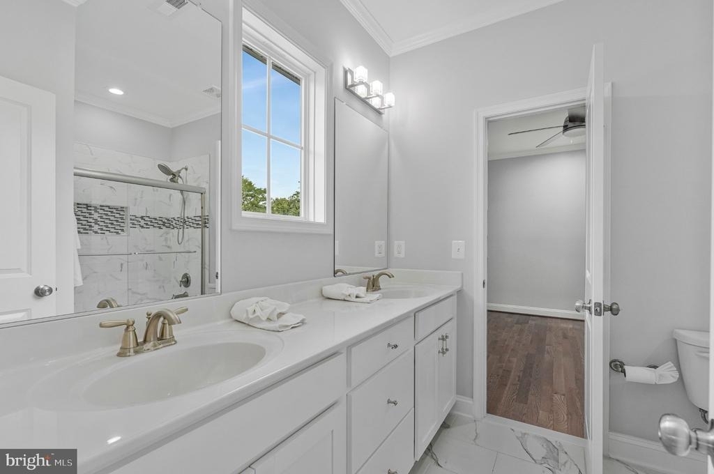 11889 Bradley Forest Road - Photo 27
