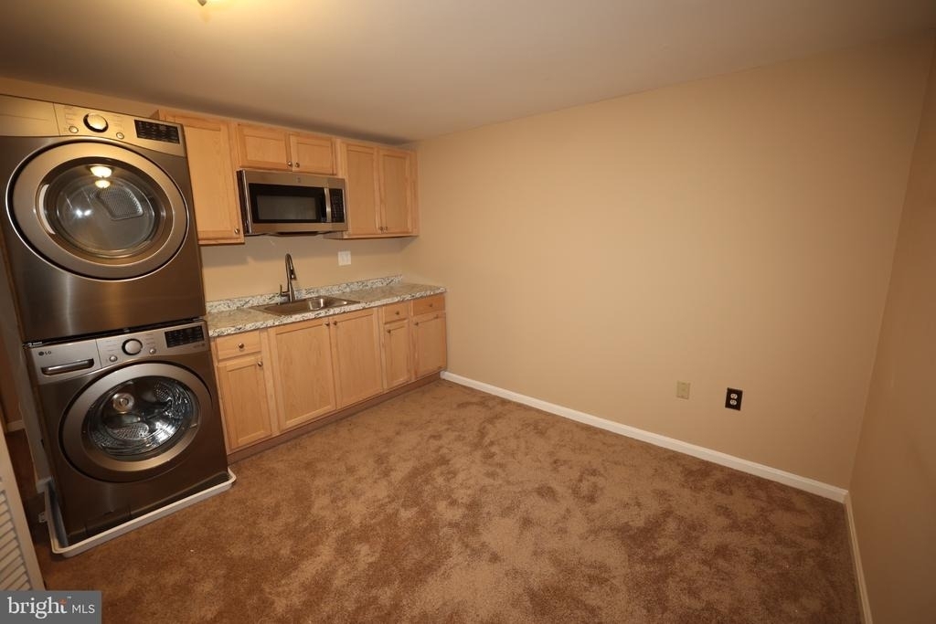 3094 Fenegan Court - Photo 3