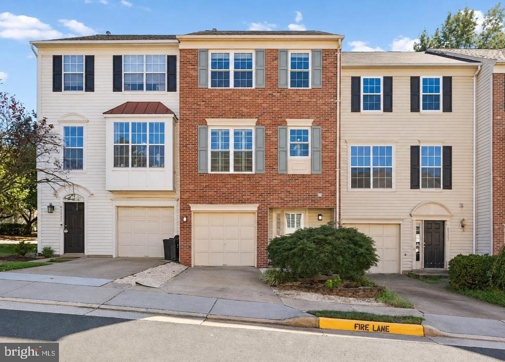 45553 Reading Terrace - Photo 0