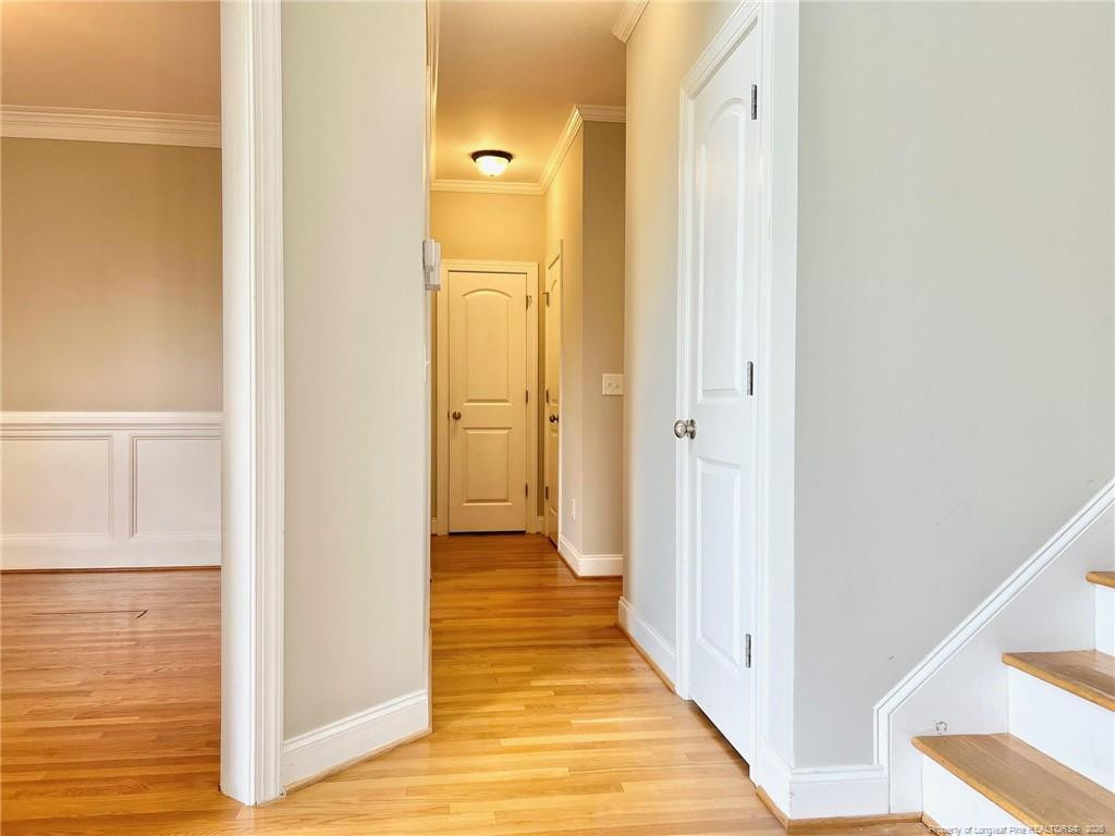 586 Ruth Circle - Photo 3