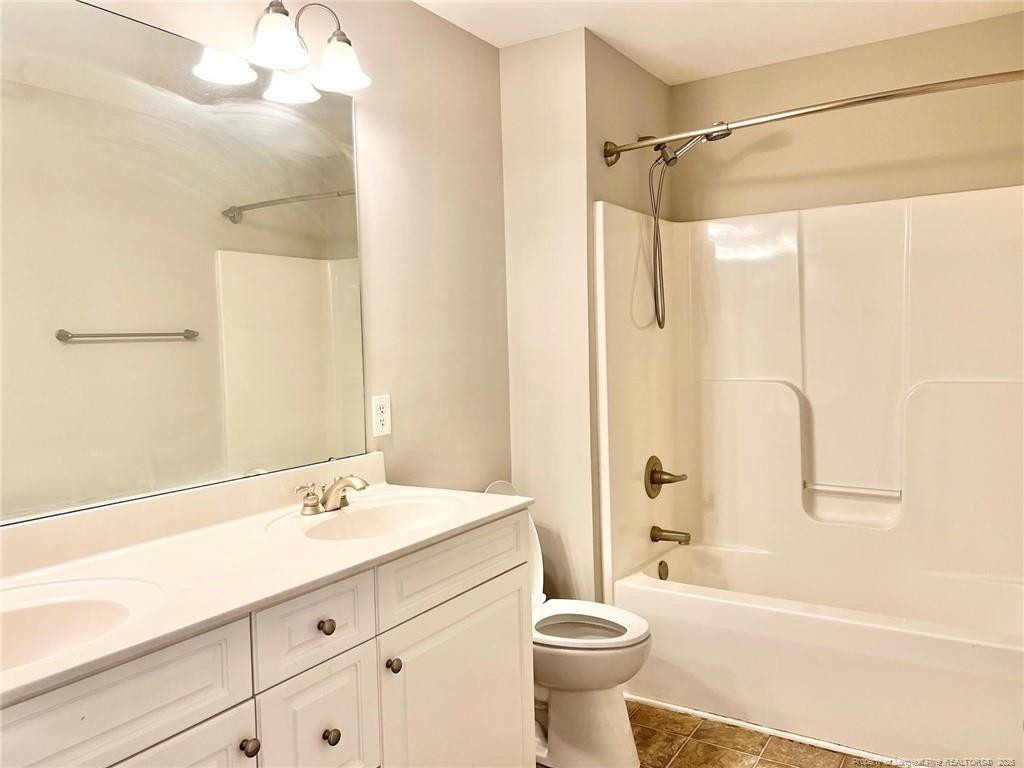 586 Ruth Circle - Photo 16