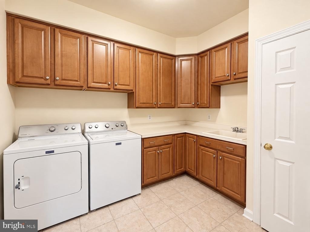 47636 Mid Surrey Square - Photo 16
