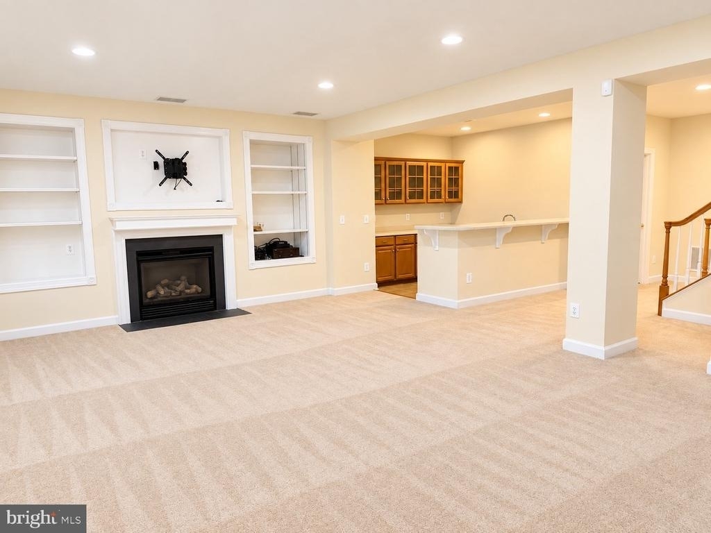 47636 Mid Surrey Square - Photo 32