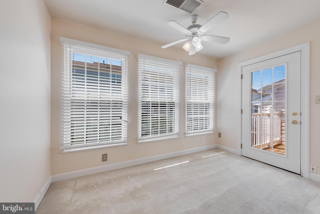 8301 Bluebird Way - Photo 10