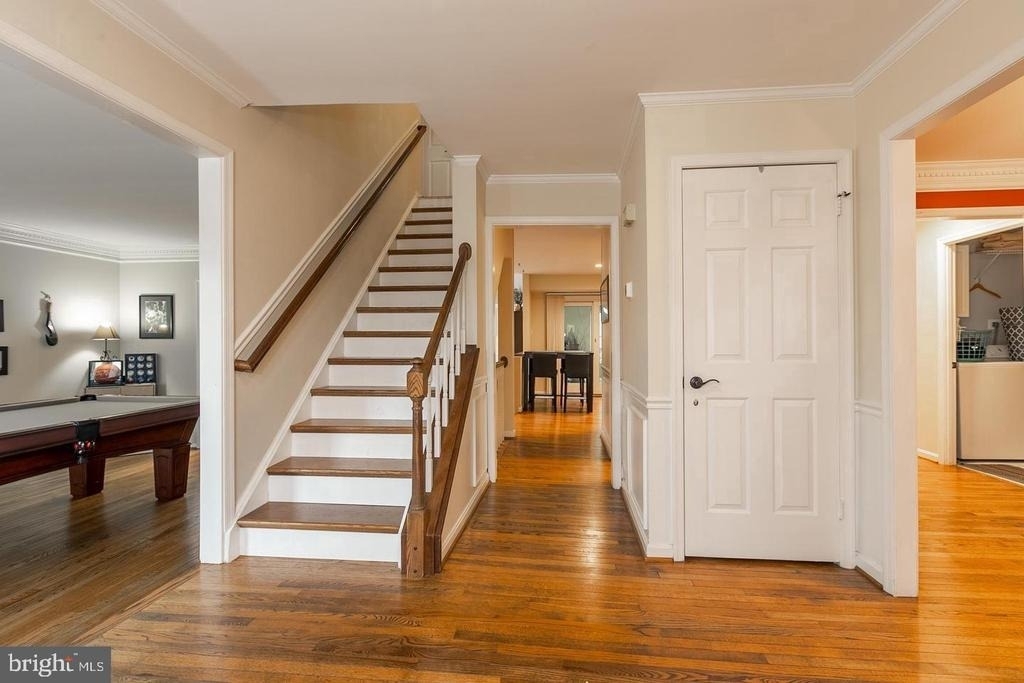 1700 Abbey Oak Drive - Photo 3