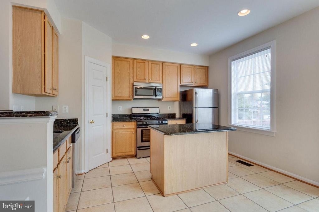 5512 Sacramento Place - Photo 1