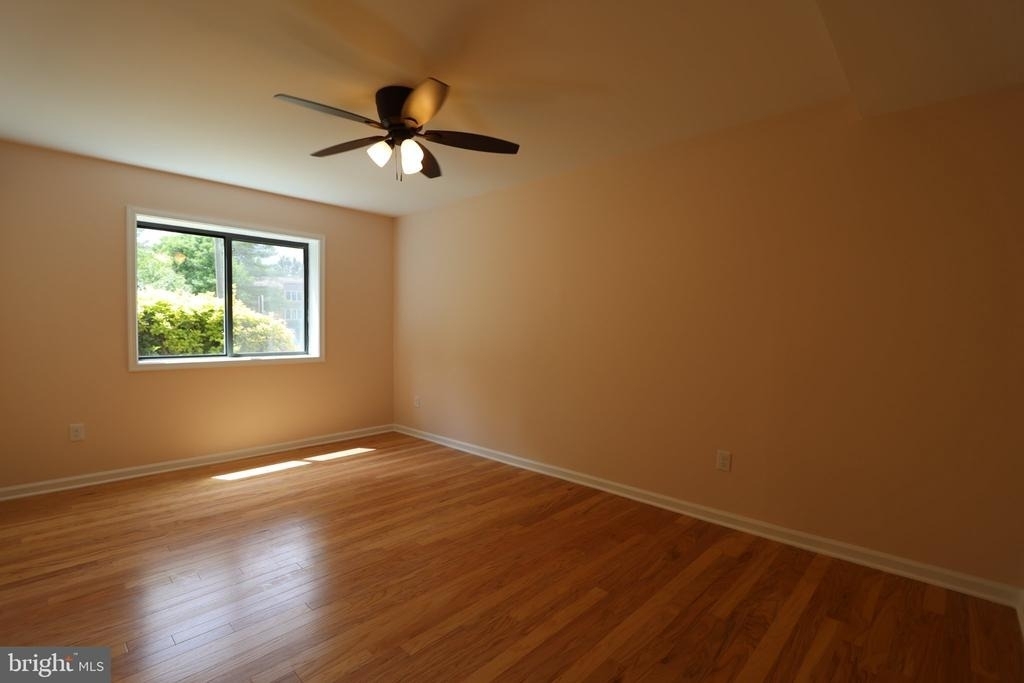 2754 Hollywood Road - Photo 8