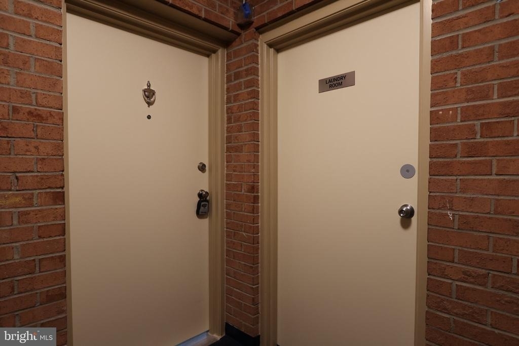 2754 Hollywood Road - Photo 18