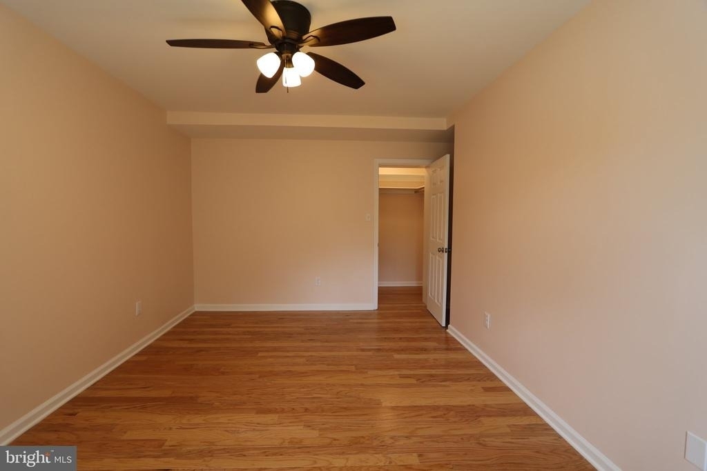 2754 Hollywood Road - Photo 9