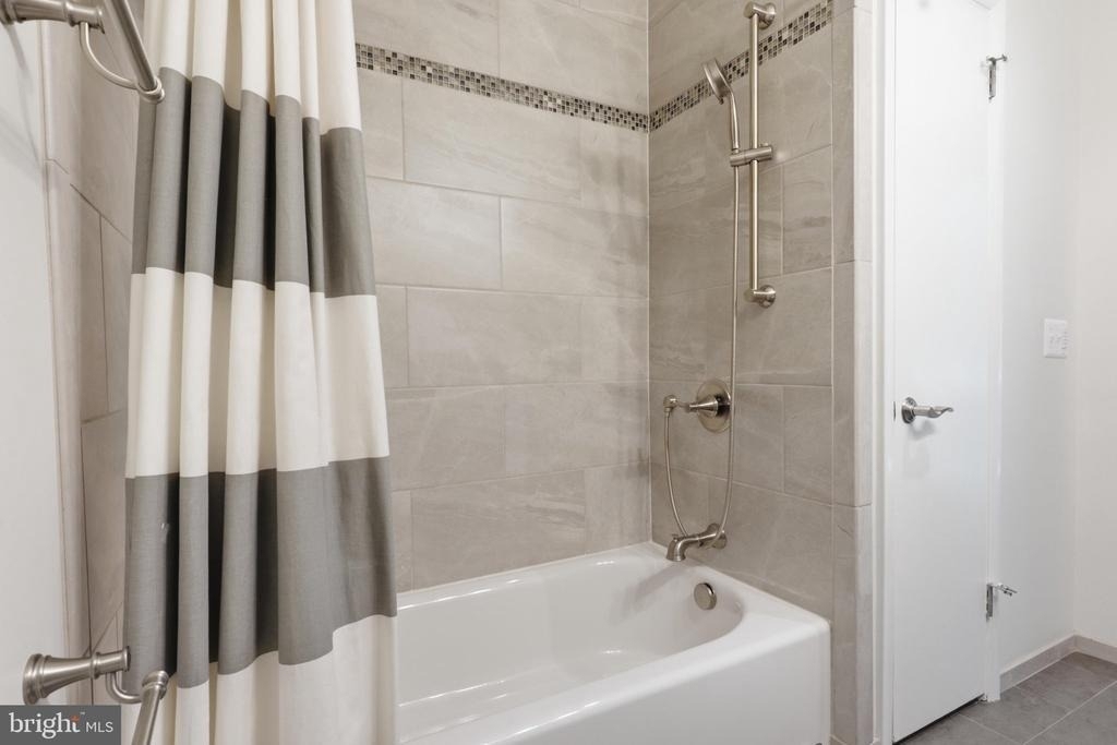 6432 Ichabod Place - Photo 35