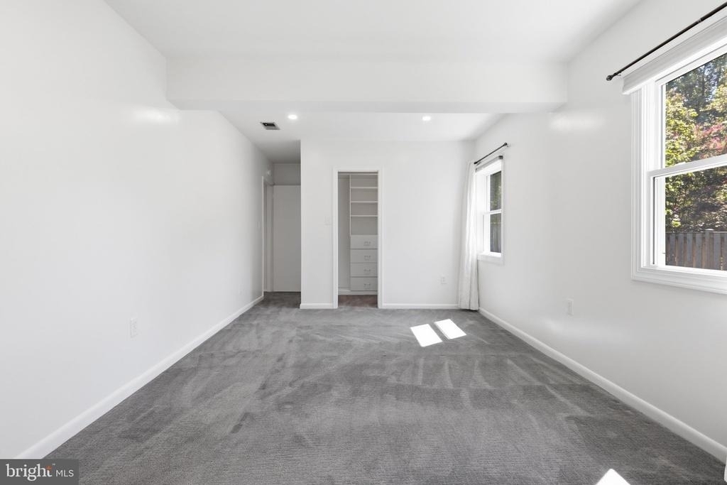 6432 Ichabod Place - Photo 27
