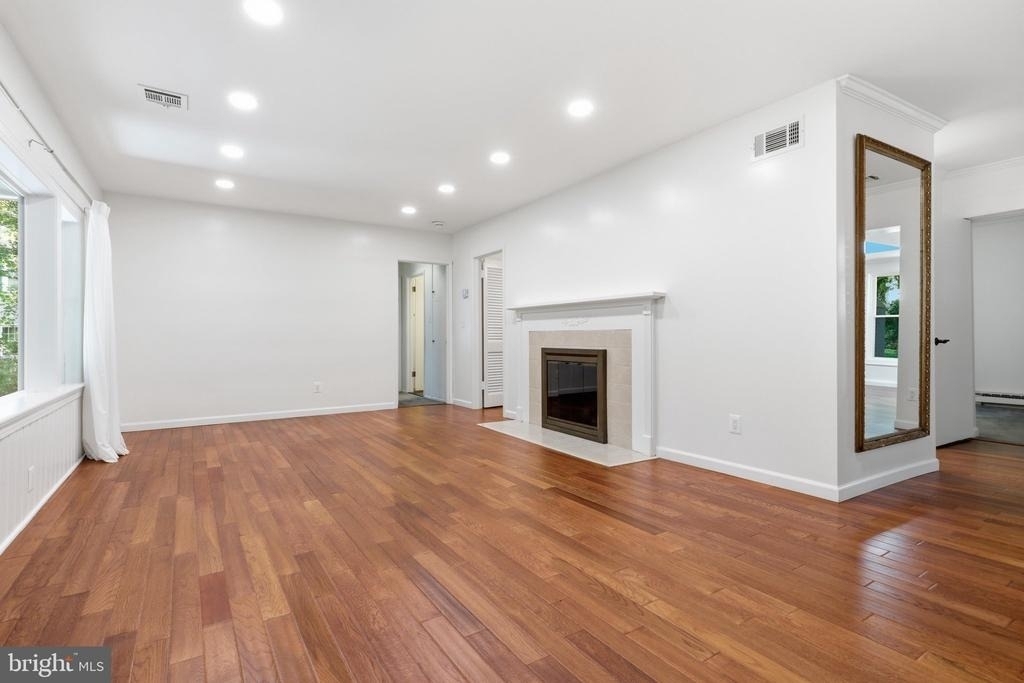 6432 Ichabod Place - Photo 8