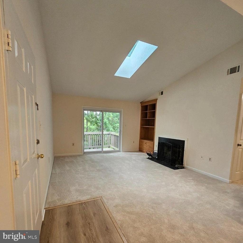 7705 Lexton Place - Photo 4