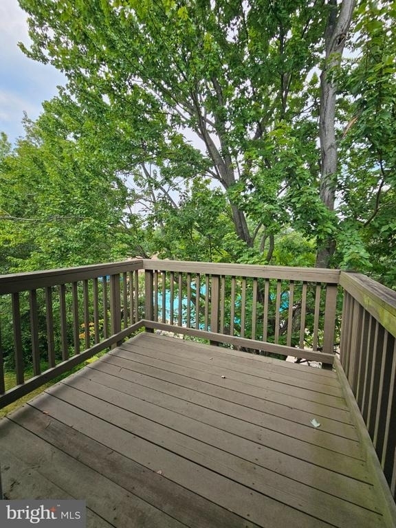 7705 Lexton Place - Photo 8