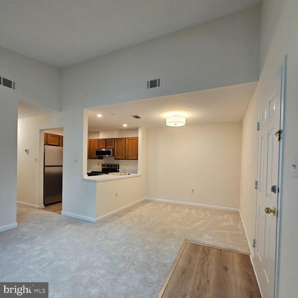 7705 Lexton Place - Photo 2