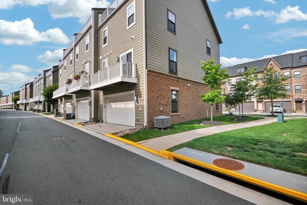 3061 Alan Shepard Street - Photo 34