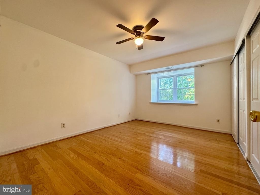 5932 Cove Landing Road - Photo 8