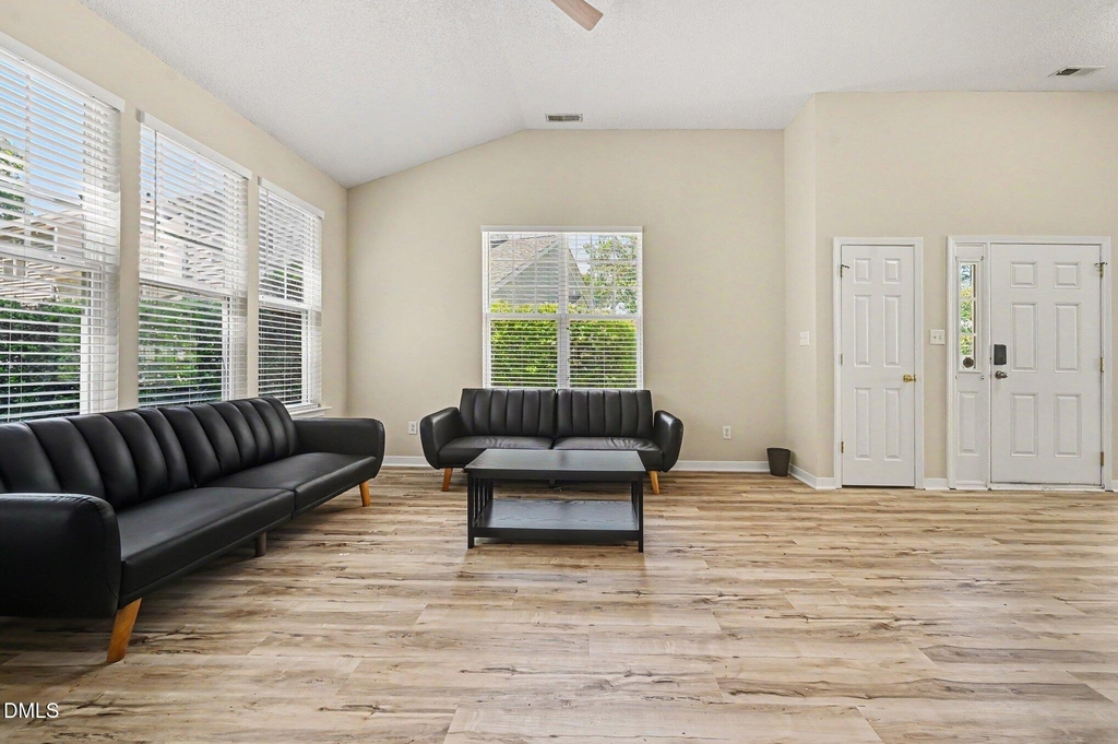 307 Founders Walk Drive - Photo 5