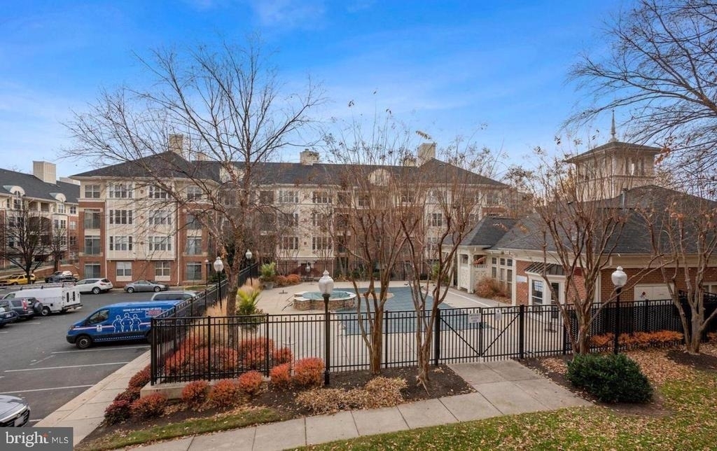 1860 Stratford Park Place - Photo 29