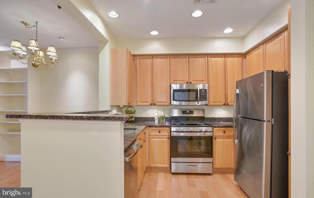 1860 Stratford Park Place - Photo 4