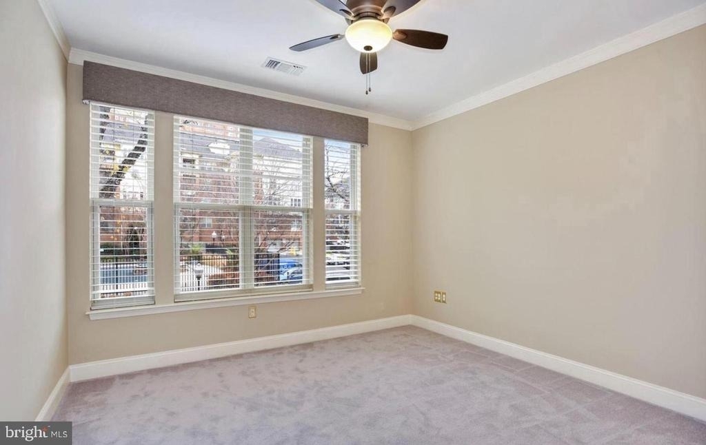 1860 Stratford Park Place - Photo 25