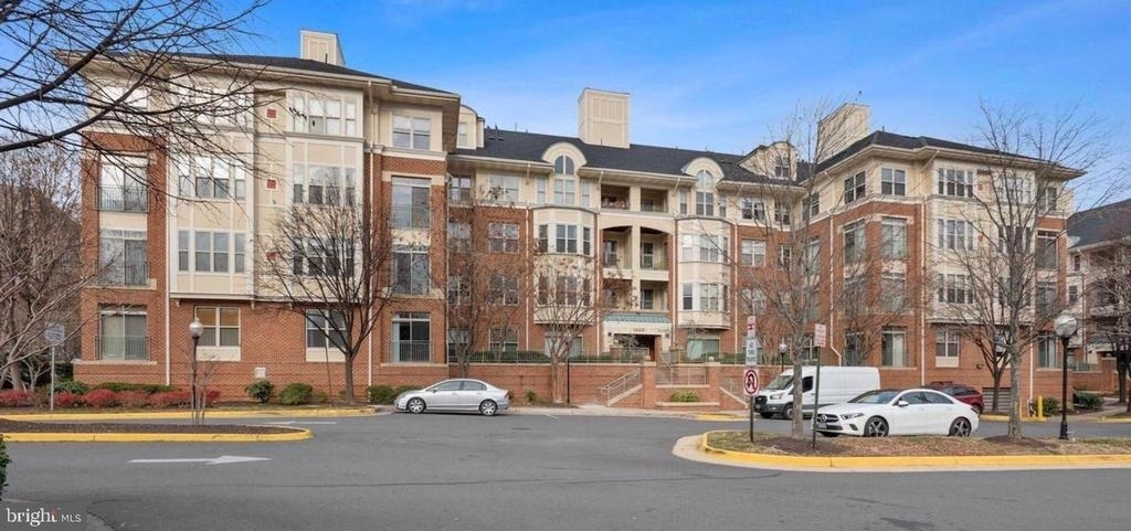 1860 Stratford Park Place - Photo 31