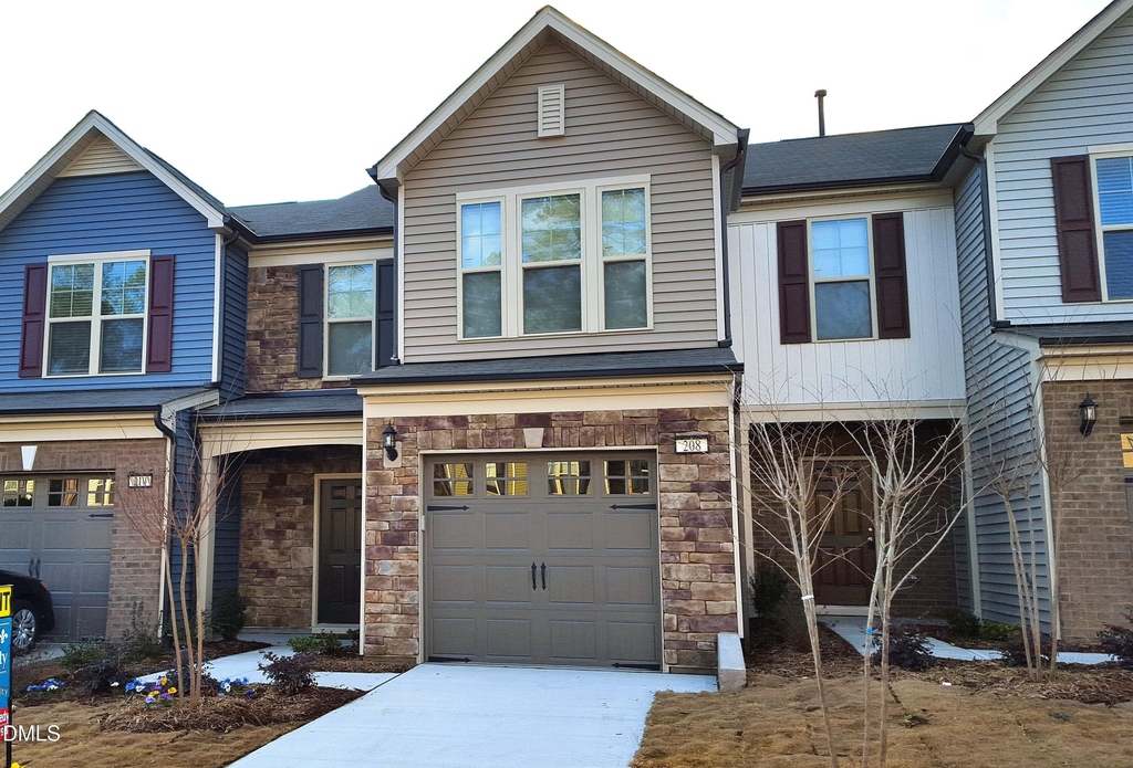 208 Olivet Loop - Photo 0