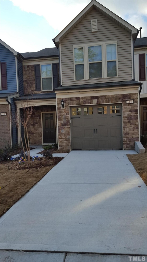 208 Olivet Loop - Photo 1